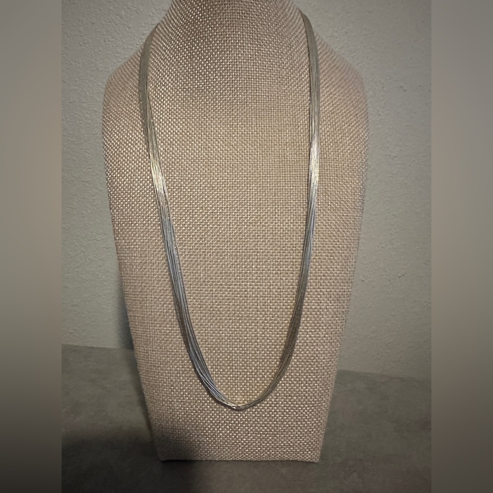 Liquid Silver 10 strand Running Bear silver Necklace - Picture 2 of 9